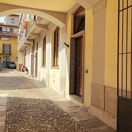 Le Scuderie, Centro Storico Интра